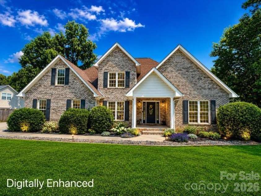 104 Ardmore Place, Mooresville, NC 28117.  MLS# CAR4366893, YatesRealty ID 33277. 