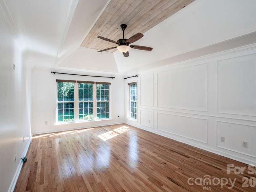 104 Ardmore Place, Mooresville, NC 28117.  MLS# CAR4366893, YatesRealty ID 33277. 