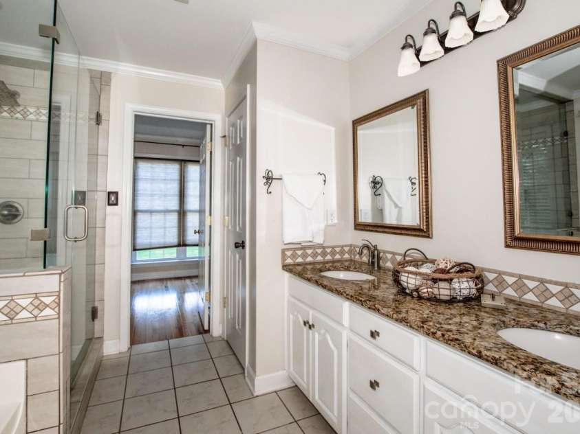104 Ardmore Place, Mooresville, NC 28117.  MLS# CAR4366893, YatesRealty ID 33277. 