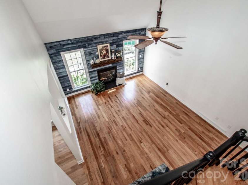 104 Ardmore Place, Mooresville, NC 28117.  MLS# CAR4366893, YatesRealty ID 33277. 