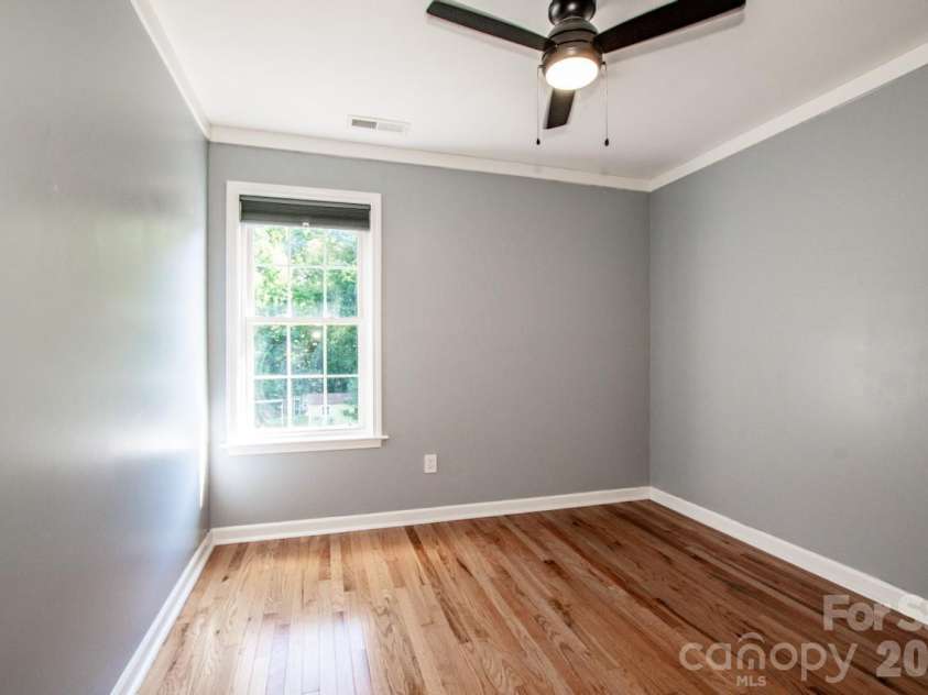 104 Ardmore Place, Mooresville, NC 28117.  MLS# CAR4366893, YatesRealty ID 33277. 