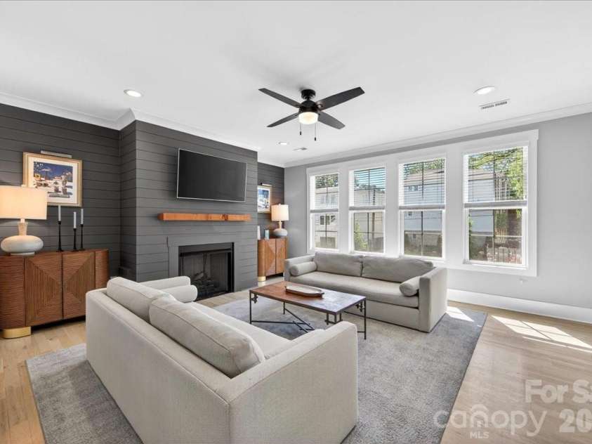 1413 Lomax Avenue, Charlotte, NC 28211.  MLS# CAR4372245, YatesRealty ID 33278. 
