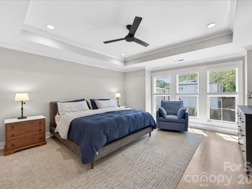 1413 Lomax Avenue, Charlotte, NC 28211.  MLS# CAR4372245, YatesRealty ID 33278. 