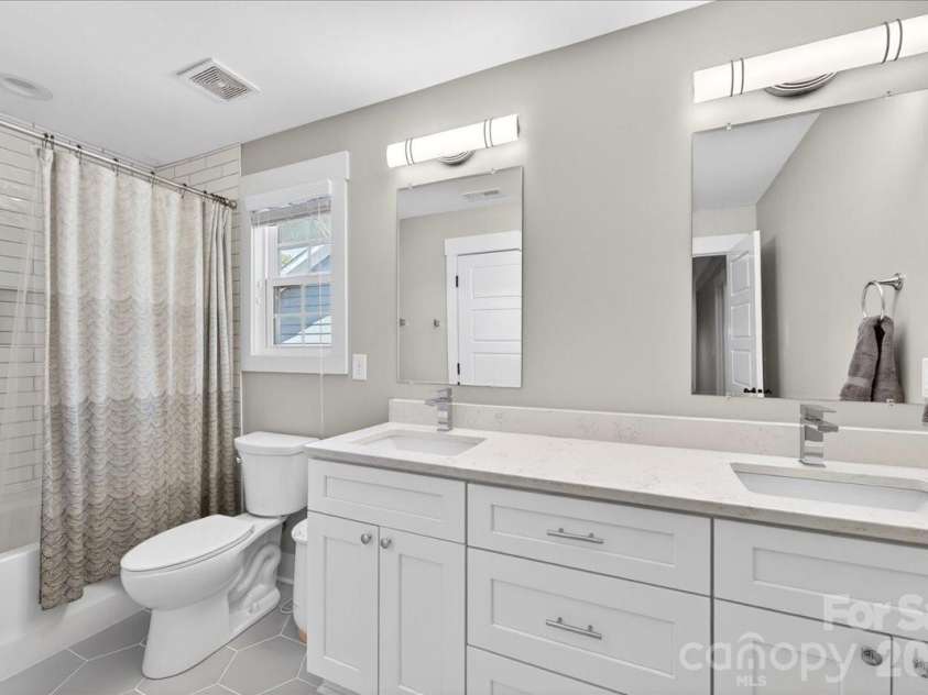 1413 Lomax Avenue, Charlotte, NC 28211.  MLS# CAR4372245, YatesRealty ID 33278. 