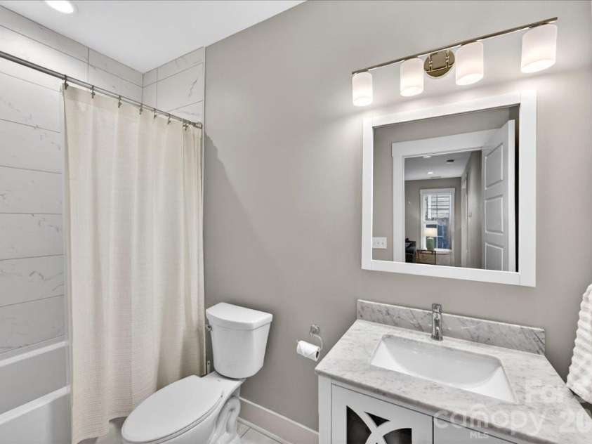 1413 Lomax Avenue, Charlotte, NC 28211.  MLS# CAR4372245, YatesRealty ID 33278. 