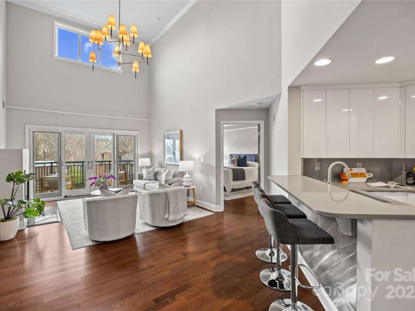 415 Church Street, Charlotte, NC 28202.  MLS# CAR4278226, YatesRealty ID 33278. 