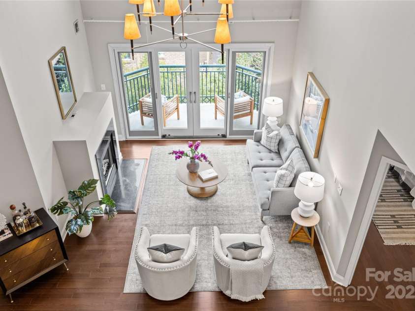 415 Church Street, Charlotte, NC 28202.  MLS# CAR4278226, YatesRealty ID 33278. 