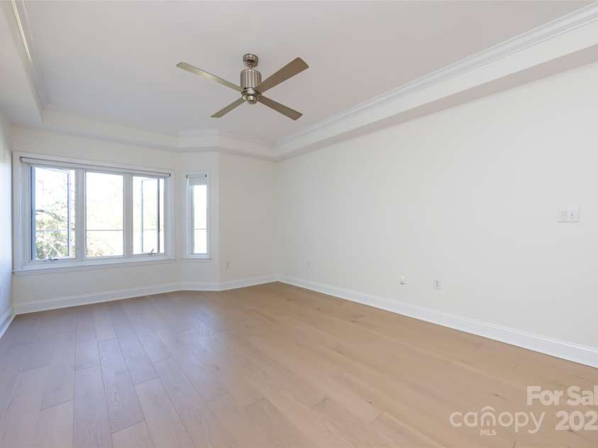 415 Church Street, Charlotte, NC 28202.  MLS# CAR4315165, YatesRealty ID 33278. 