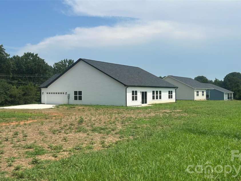 1349 Zeb Haynes Road, Maiden, NC 28650.  MLS# CAR4409356, YatesRealty ID 33279. 