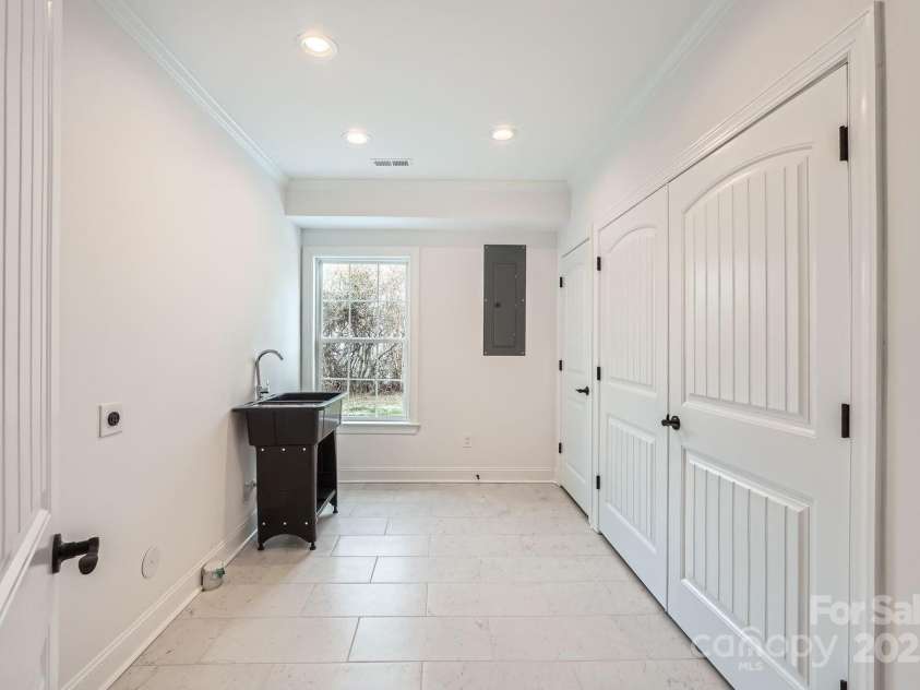 502 2nd Street, Salisbury, NC 28146.  MLS# CAR4215468, YatesRealty ID 3328. Spacious Laundry Room