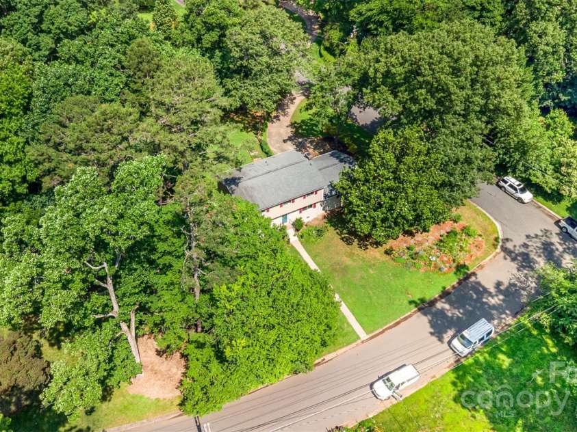 7015 Lavern Street, Charlotte, NC 28215.  MLS# CAR4260772, YatesRealty ID 33280. 