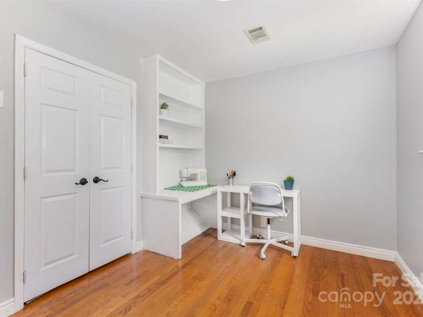 7015 Lavern Street, Charlotte, NC 28215.  MLS# CAR4260772, YatesRealty ID 33280. Bedroom 4 with built-ins