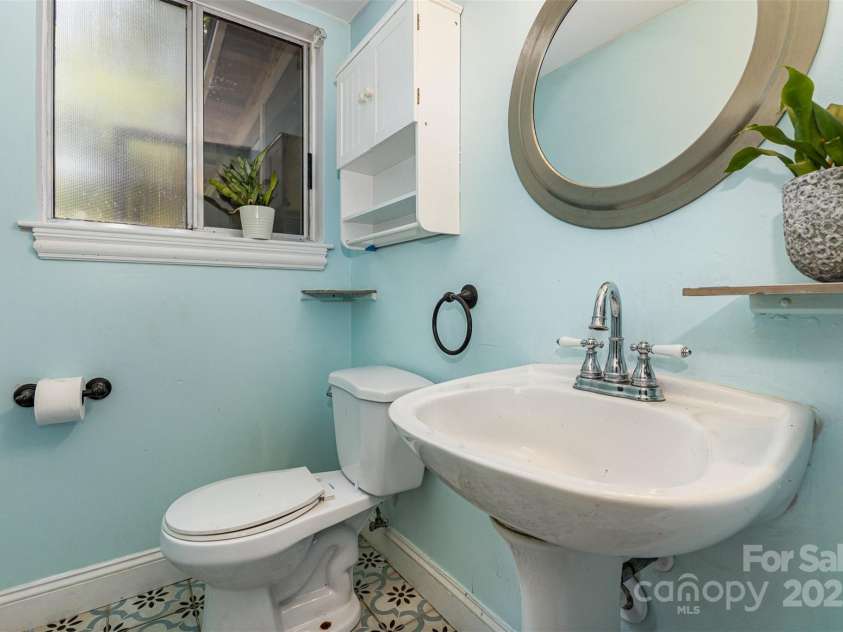 7015 Lavern Street, Charlotte, NC 28215.  MLS# CAR4260772, YatesRealty ID 33280. Half Bath (lower level)