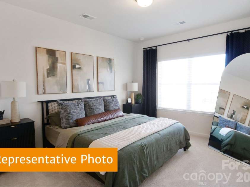 5640 Ringneck Road, Charlotte, NC 28216.  MLS# CAR4377315, YatesRealty ID 33281. Rutledge Primary Bedroom