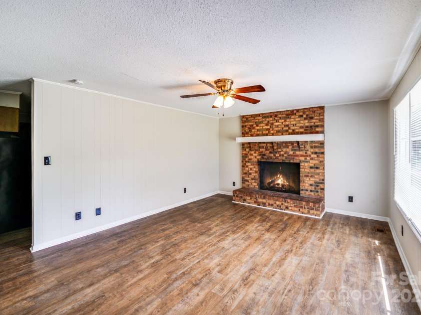4308 Pinto Lane, Gastonia, NC 28052.  MLS# CAR4269553, YatesRealty ID 33282. 
