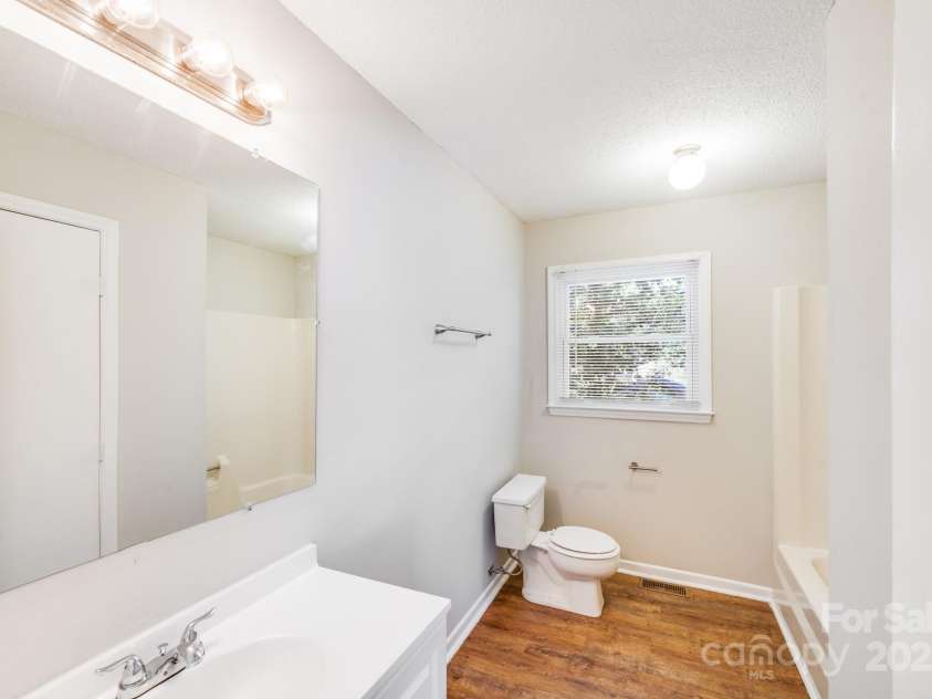 4308 Pinto Lane, Gastonia, NC 28052.  MLS# CAR4269553, YatesRealty ID 33282. 