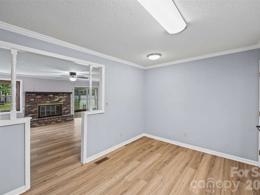 504 Carson Road, Gastonia, NC 28052.  MLS# CAR4377529, YatesRealty ID 33282. Dining/Breakfast