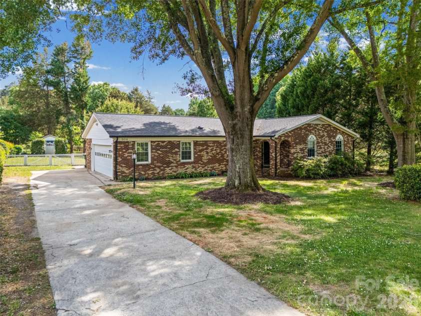 504 Carson Road, Gastonia, NC 28052.  MLS# CAR4377529, YatesRealty ID 33282. Front View