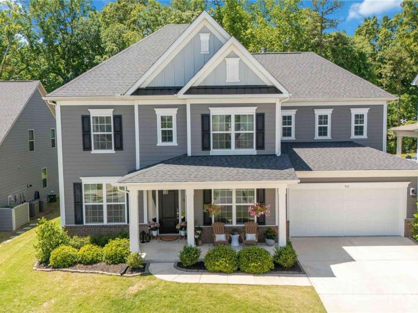 961 Stebbins Drive, Fort Mill, SC 29715.  MLS# CAR4378300, YatesRealty ID 33283. 