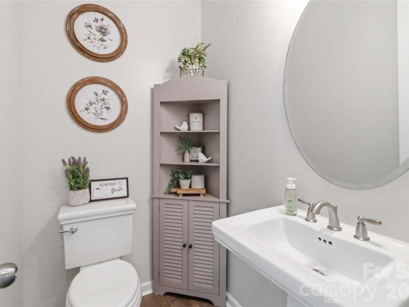 961 Stebbins Drive, Fort Mill, SC 29715.  MLS# CAR4378300, YatesRealty ID 33283. 