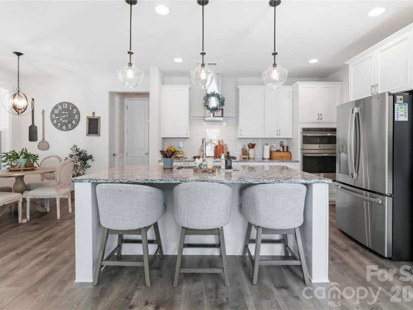 961 Stebbins Drive, Fort Mill, SC 29715.  MLS# CAR4378300, YatesRealty ID 33283. 