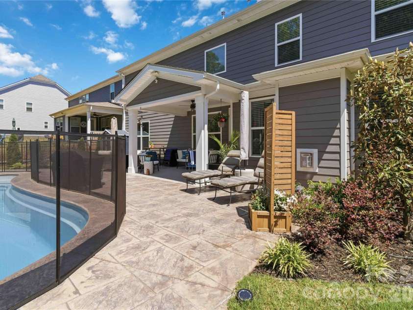 961 Stebbins Drive, Fort Mill, SC 29715.  MLS# CAR4378300, YatesRealty ID 33283. 