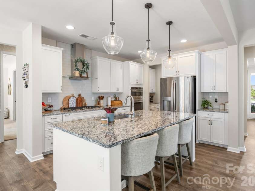 961 Stebbins Drive, Fort Mill, SC 29715.  MLS# CAR4412572, YatesRealty ID 33283. 