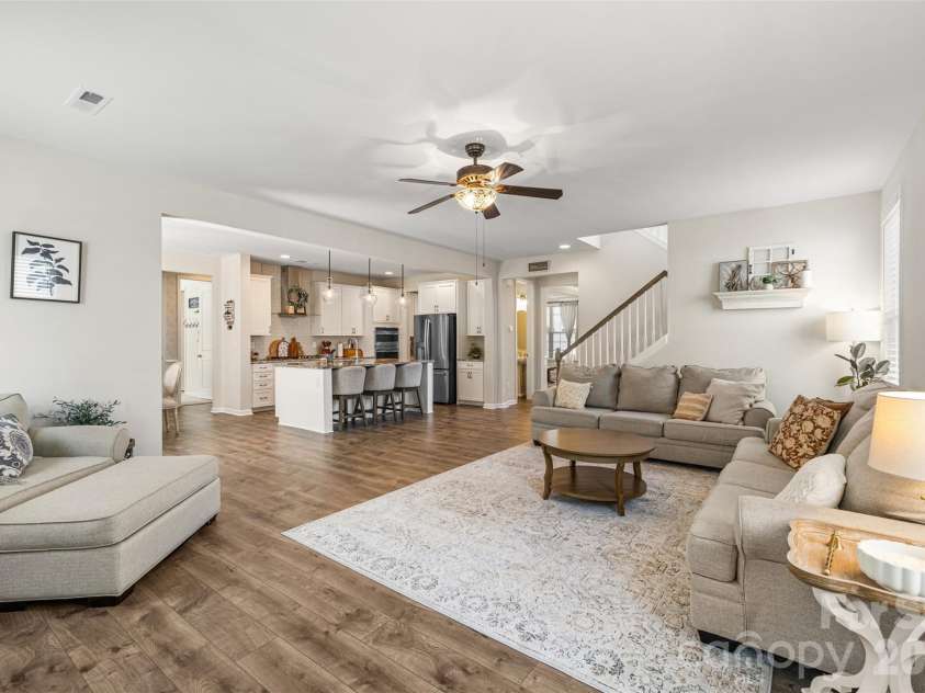 961 Stebbins Drive, Fort Mill, SC 29715.  MLS# CAR4412572, YatesRealty ID 33283. 