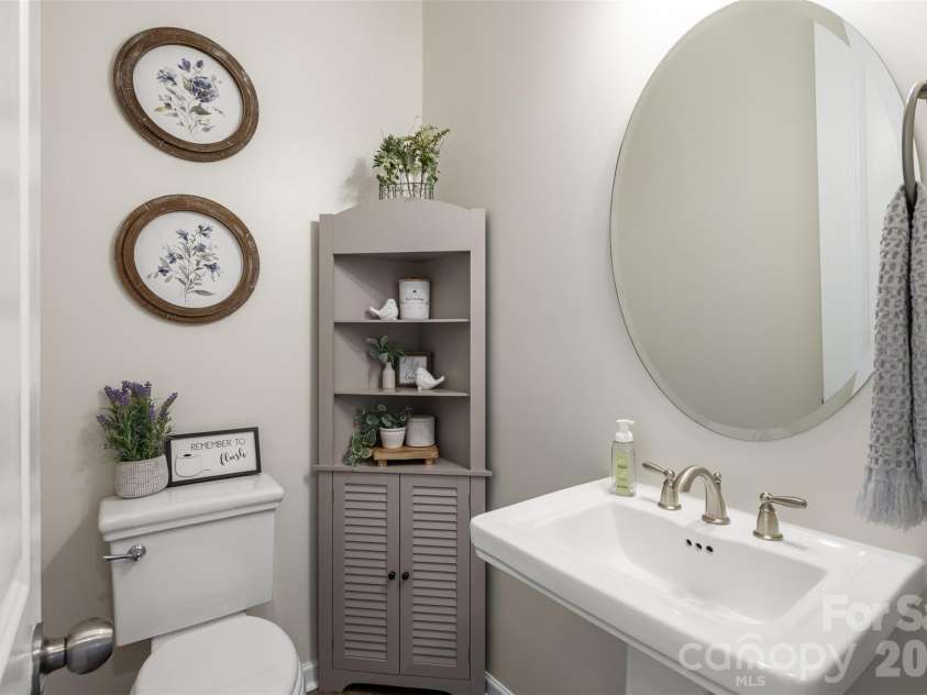 961 Stebbins Drive, Fort Mill, SC 29715.  MLS# CAR4412572, YatesRealty ID 33283. 