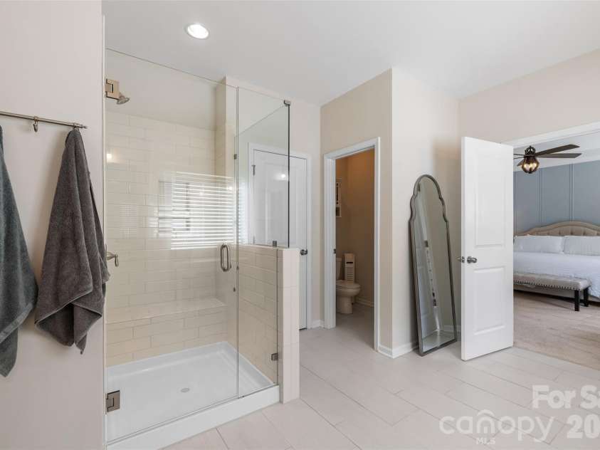 961 Stebbins Drive, Fort Mill, SC 29715.  MLS# CAR4412572, YatesRealty ID 33283. 