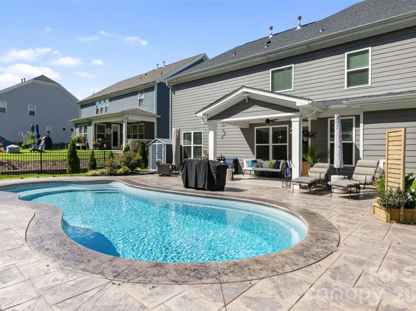 961 Stebbins Drive, Fort Mill, SC 29715.  MLS# CAR4412572, YatesRealty ID 33283. 
