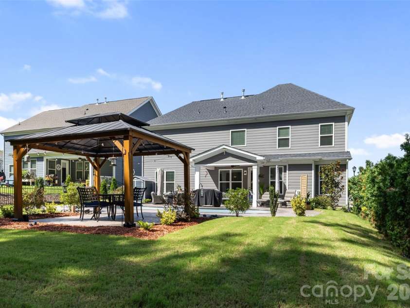 961 Stebbins Drive, Fort Mill, SC 29715.  MLS# CAR4412572, YatesRealty ID 33283. 