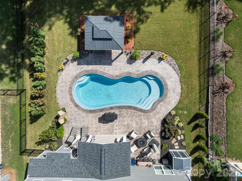 961 Stebbins Drive, Fort Mill, SC 29715.  MLS# CAR4412572, YatesRealty ID 33283. 