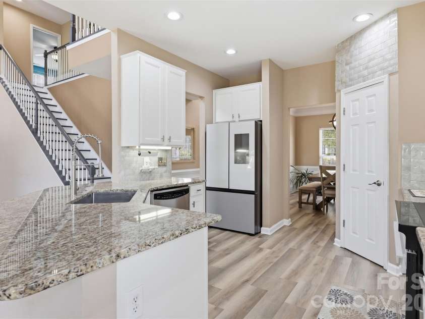 13156 Wilburn Park Lane, Indian Land, SC 29707.  MLS# CAR4378248, YatesRealty ID 33284. Kitchen