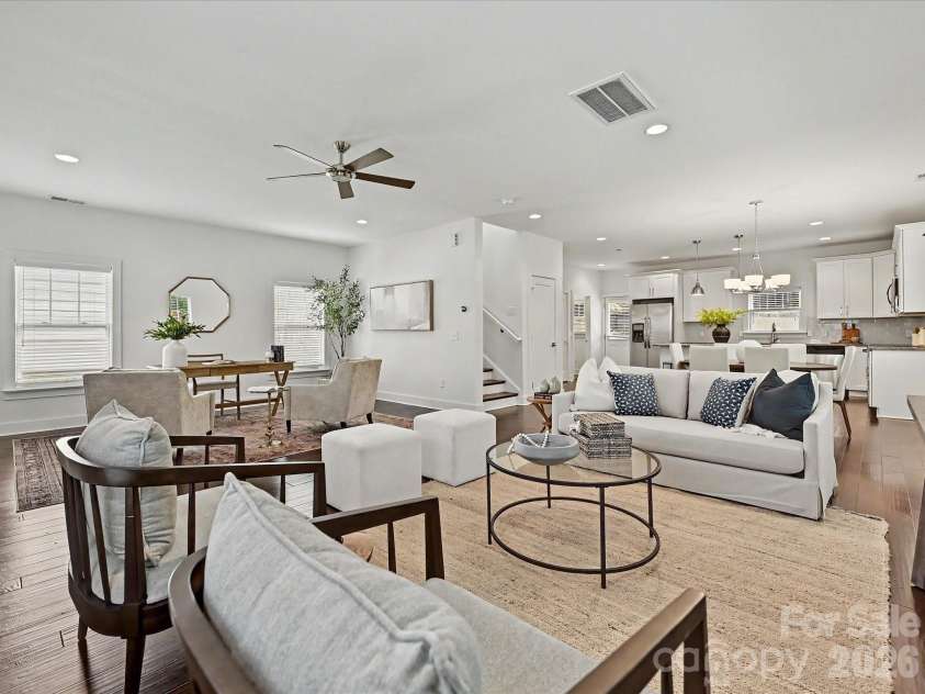 1216 Lomax Avenue, Charlotte, NC 28211.  MLS# CAR4381287, YatesRealty ID 33285. 