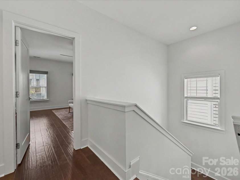 1216 Lomax Avenue, Charlotte, NC 28211.  MLS# CAR4381287, YatesRealty ID 33285. 