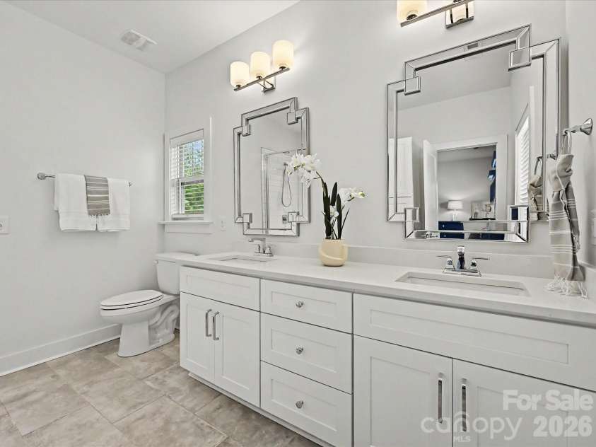 1216 Lomax Avenue, Charlotte, NC 28211.  MLS# CAR4381287, YatesRealty ID 33285. 