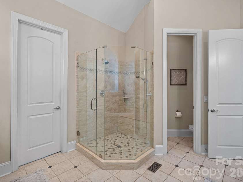 195 Birdie Drive, Stanley, NC 28164.  MLS# CAR4385240, YatesRealty ID 33287. 