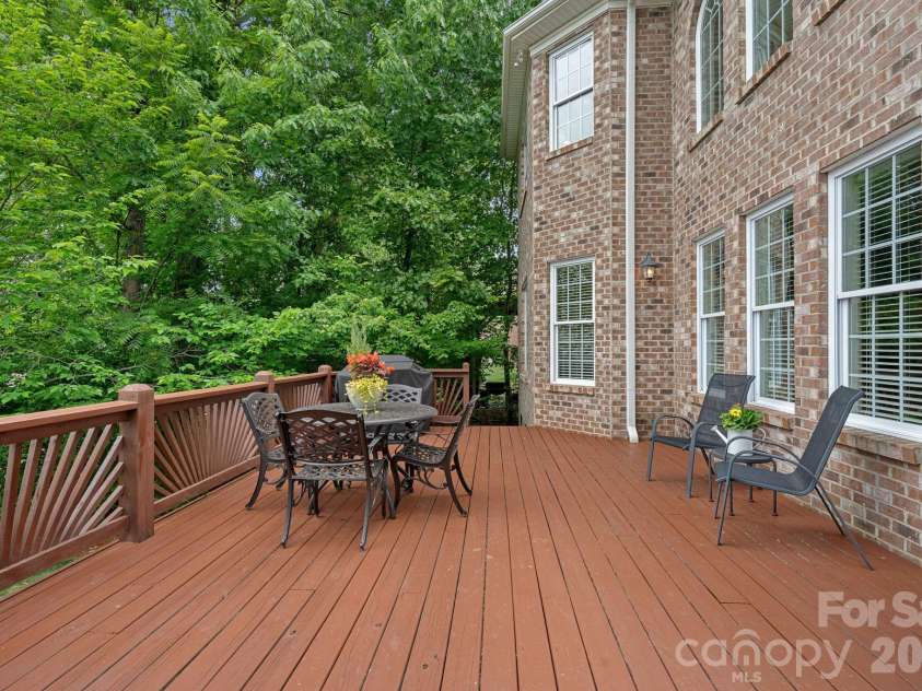 195 Birdie Drive, Stanley, NC 28164.  MLS# CAR4385240, YatesRealty ID 33287. 