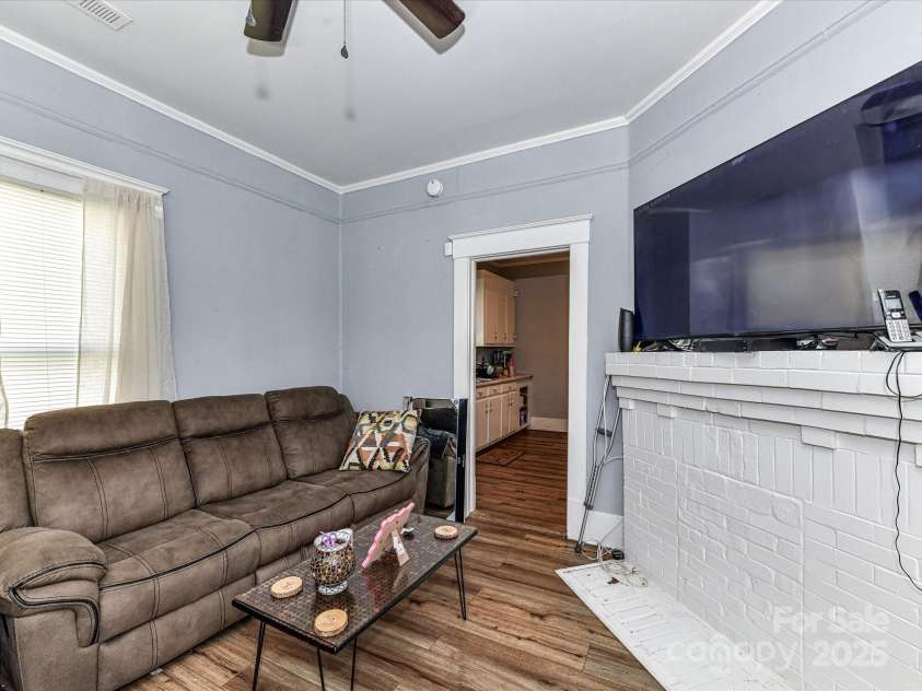 522 Elm Street, Salisbury, NC 28144.  MLS# CAR4294323, YatesRealty ID 33287. 