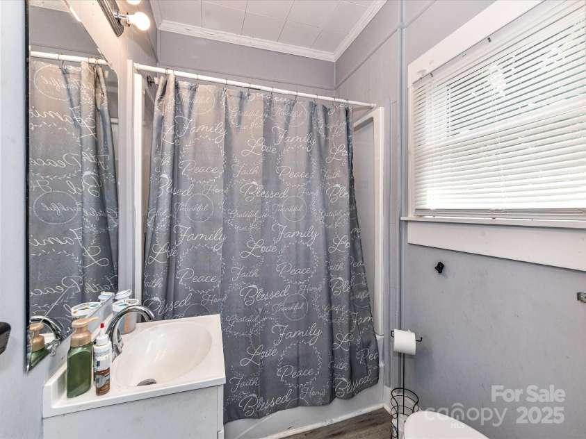 522 Elm Street, Salisbury, NC 28144.  MLS# CAR4294323, YatesRealty ID 33287. 