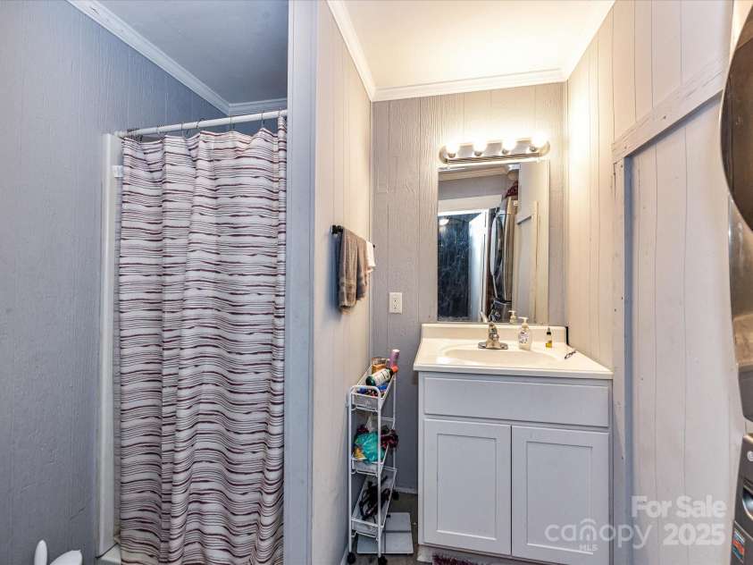 522 Elm Street, Salisbury, NC 28144.  MLS# CAR4294323, YatesRealty ID 33287. 