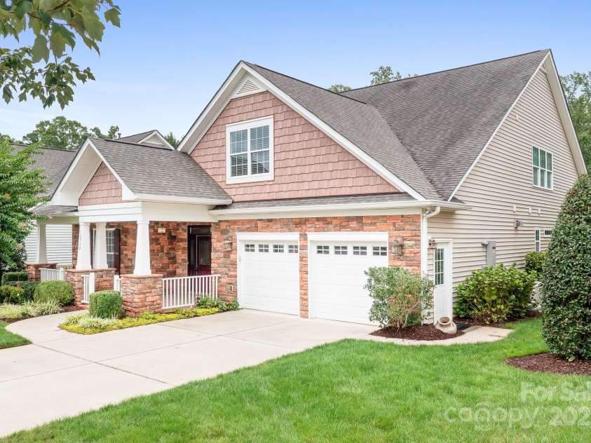 12700 Meetinghouse Drive, Cornelius, NC 28031.  MLS# CAR4287872, YatesRealty ID 33288. 