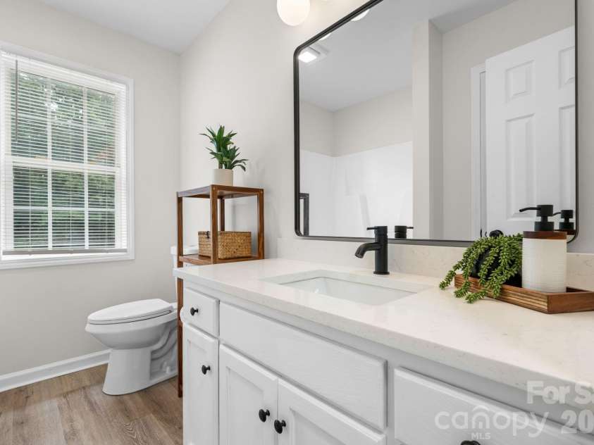 208 B Avenue, Maiden, NC 28650.  MLS# CAR4389160, YatesRealty ID 33288. 