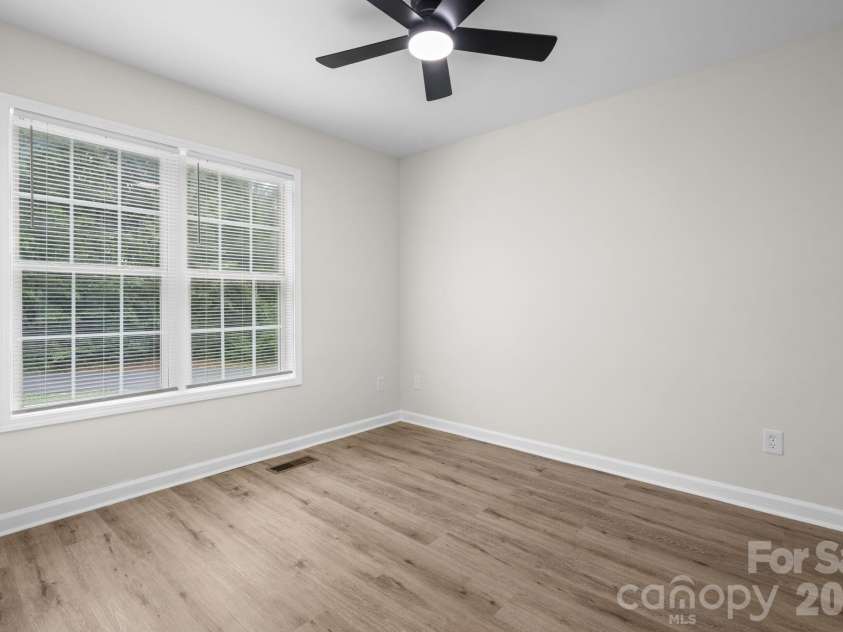 208 B Avenue, Maiden, NC 28650.  MLS# CAR4389160, YatesRealty ID 33288. 