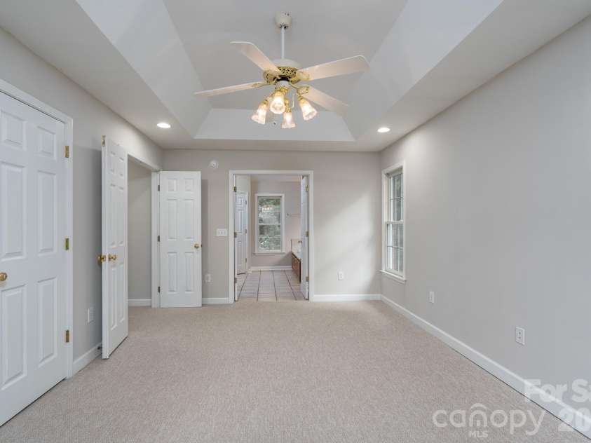 2116 Quail Drive, Concord, NC 28027.  MLS# CAR4389135, YatesRealty ID 33289. 