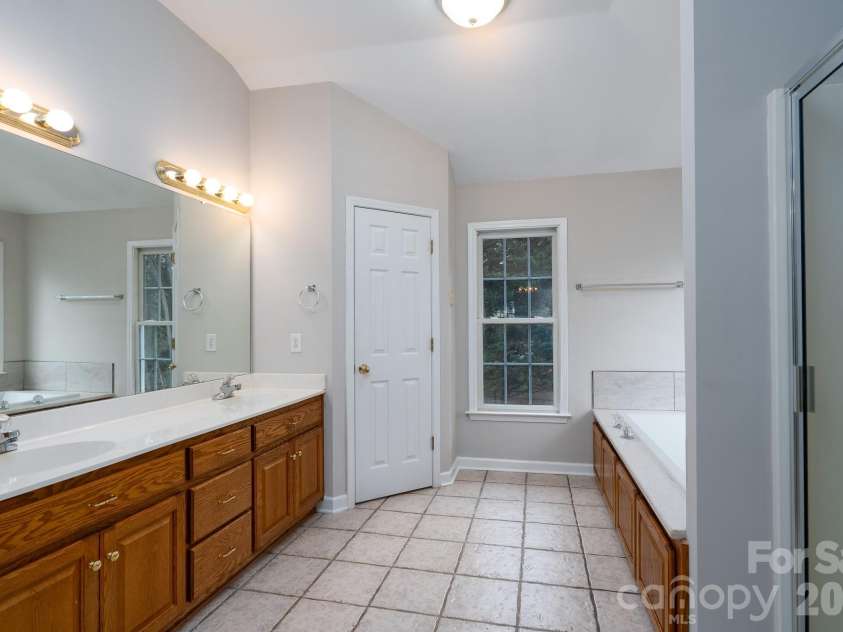 2116 Quail Drive, Concord, NC 28027.  MLS# CAR4389135, YatesRealty ID 33289. 
