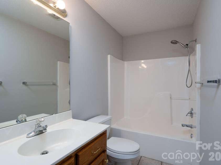 2116 Quail Drive, Concord, NC 28027.  MLS# CAR4389135, YatesRealty ID 33289. 