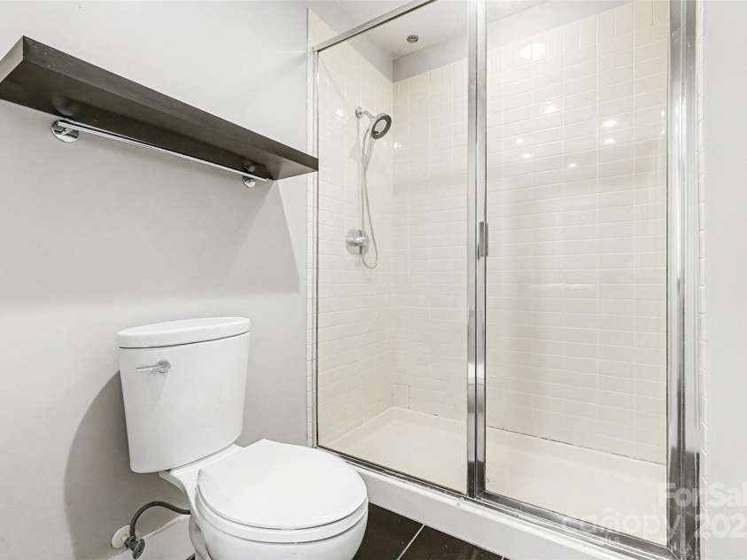 505 6th Street, Charlotte, NC 28202.  MLS# CAR4331119, YatesRealty ID 3329. 