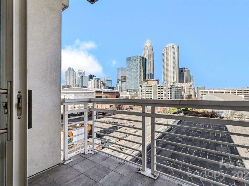 505 6th Street, Charlotte, NC 28202.  MLS# CAR4331119, YatesRealty ID 3329. 